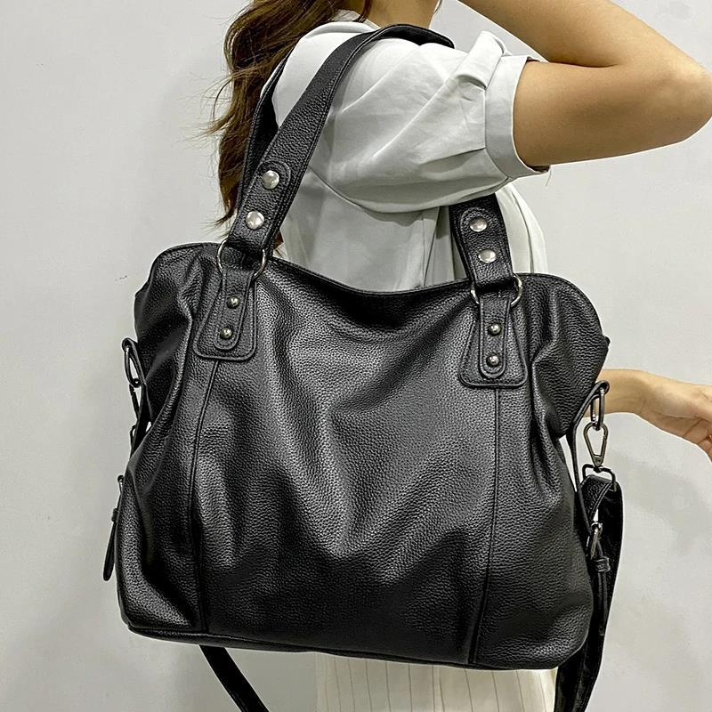 Geräumige Elegante Schultertasche — Vayrani — Ansicht 2 — Farbe Khaki