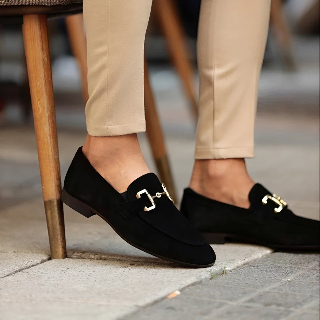 Stilvolle Slipper Loafer — Vayrani — Farbe Beige