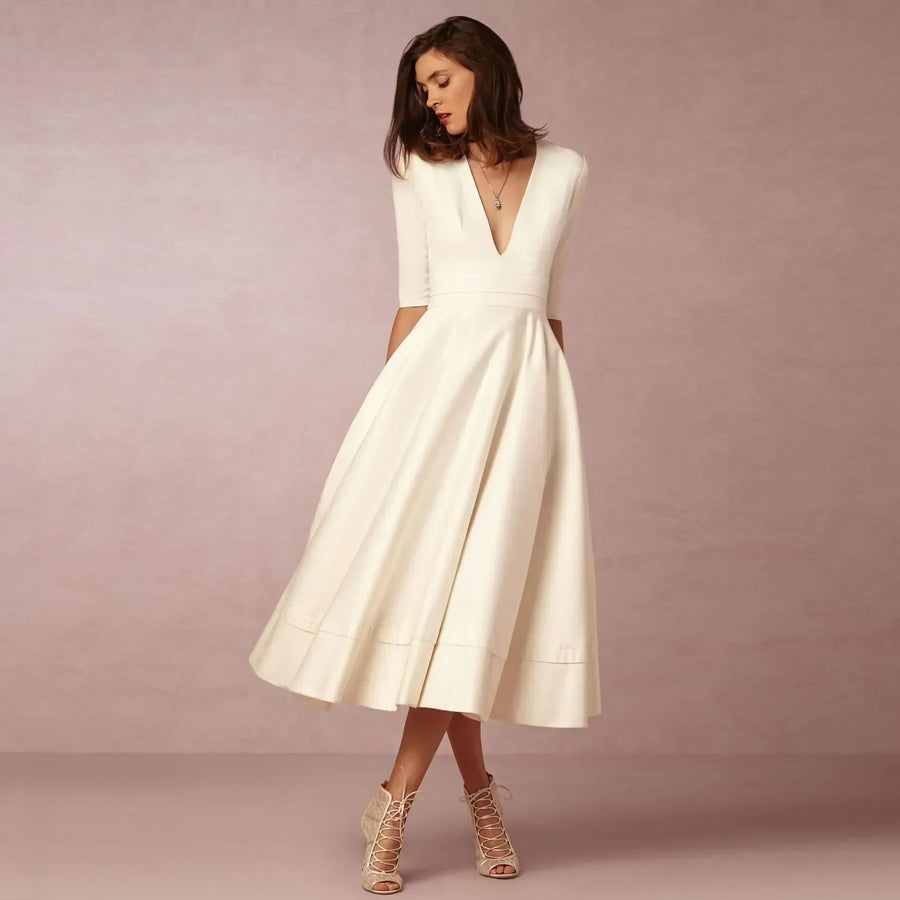 Elegantes Abendkleid — Vayrani — Farbe Beige