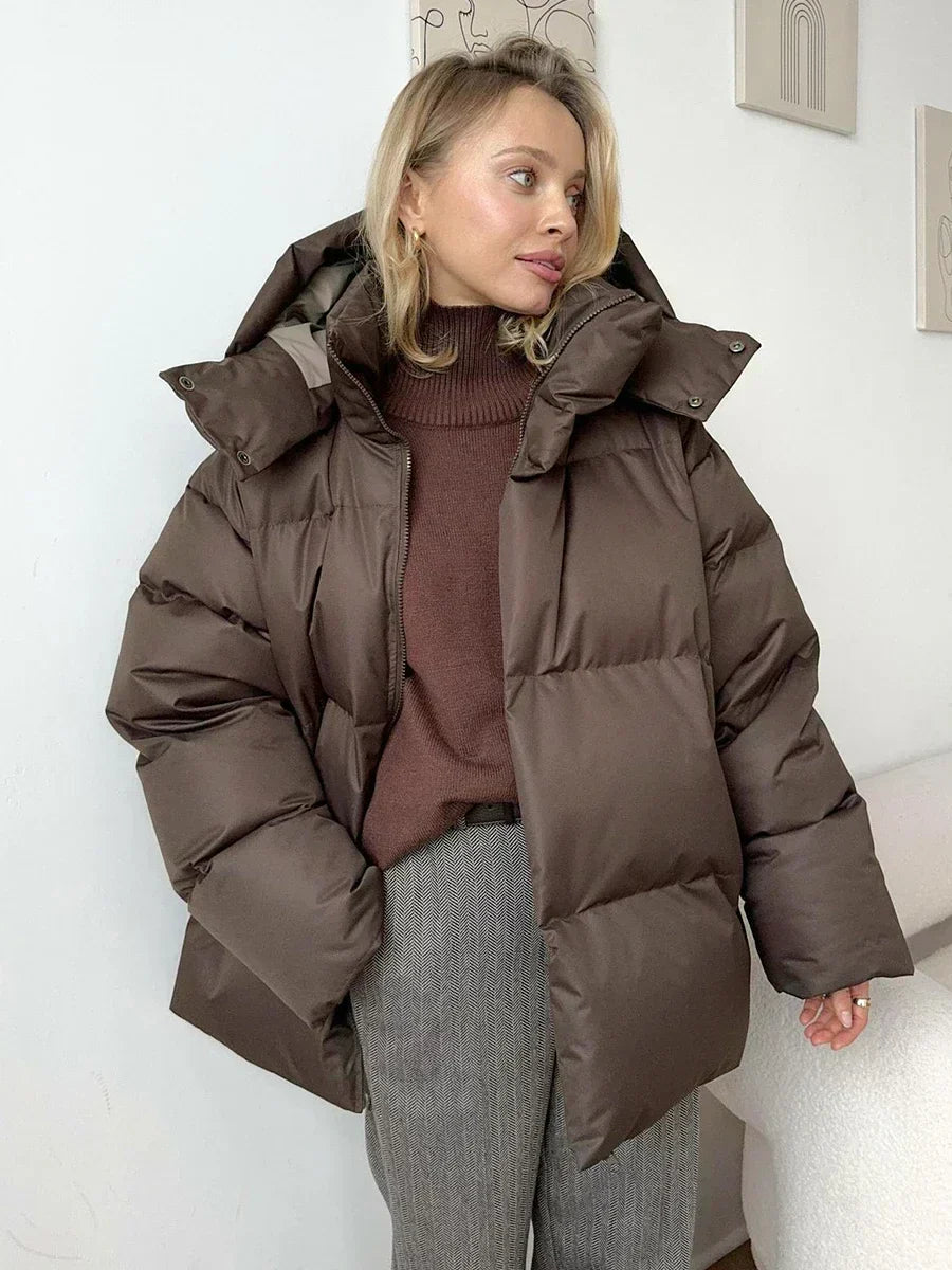 Moderne Oversized-Jacke — Vayrani — Farbe Braun