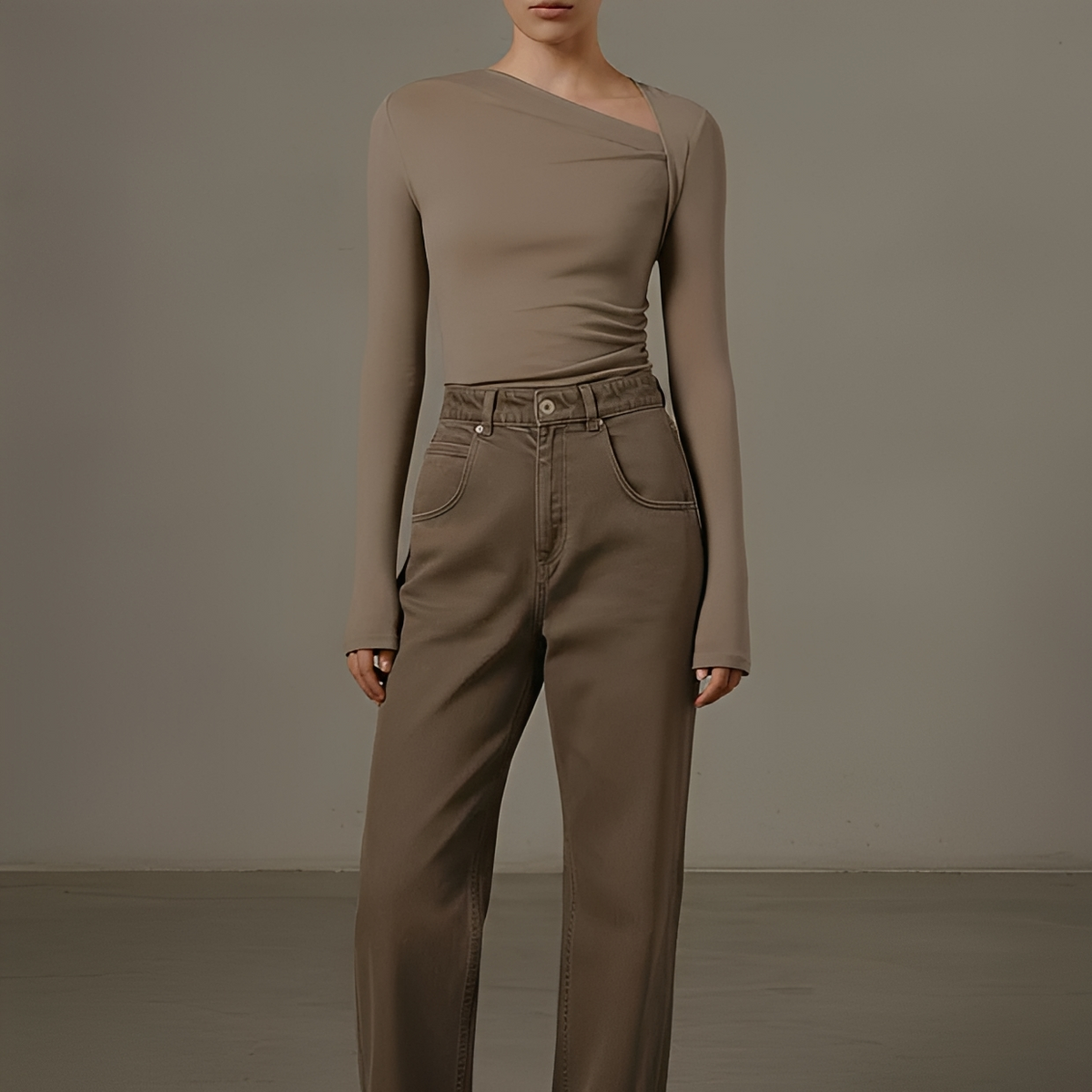 Selina - Asymmetrisches geripptes Shirt