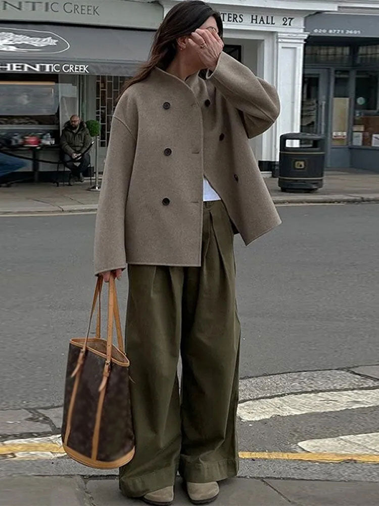 Stilvolle Winterjacke — Vayrani — Farbe Khaki