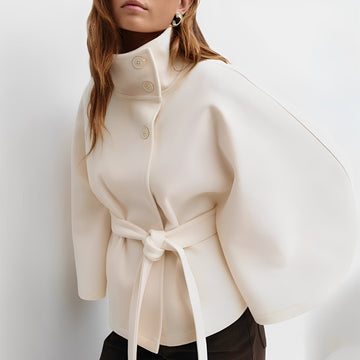 Damen-Jacke für die Übergangszeit im Cape-Design mit Gürtel, Stehkragen und Knöpfen – Lockerer Schnitt