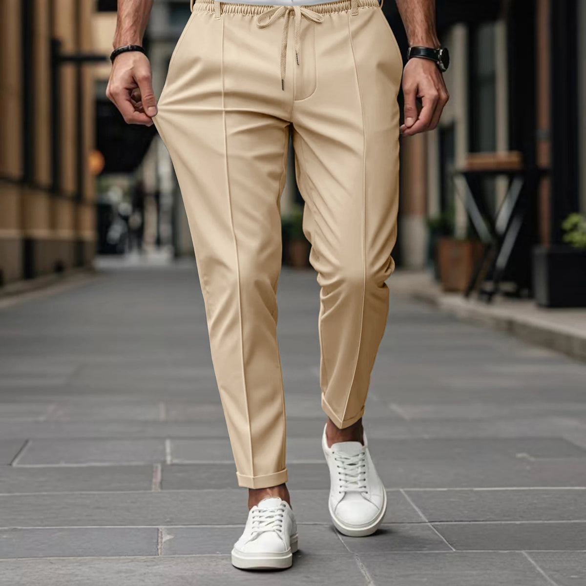 Herren Hose mit elastischem Bund und Bindegürtel - gerade Beine, Frontfalte, schlanke Optik