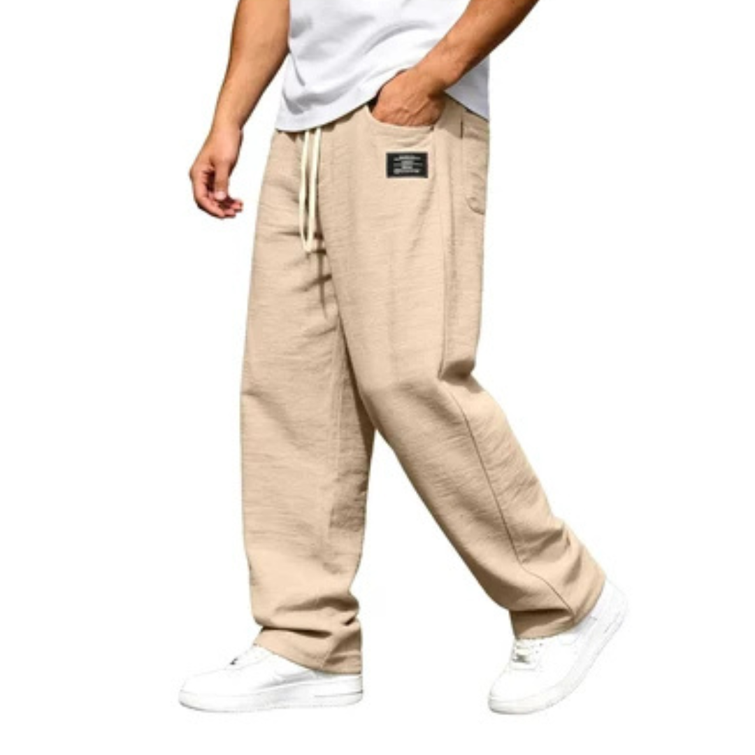 Herren Hose mit geradem Bein – elastischer Bund mit Kordelzug, seitliche Taschen, elastische Taille, gerades Bein, Patch-Detail